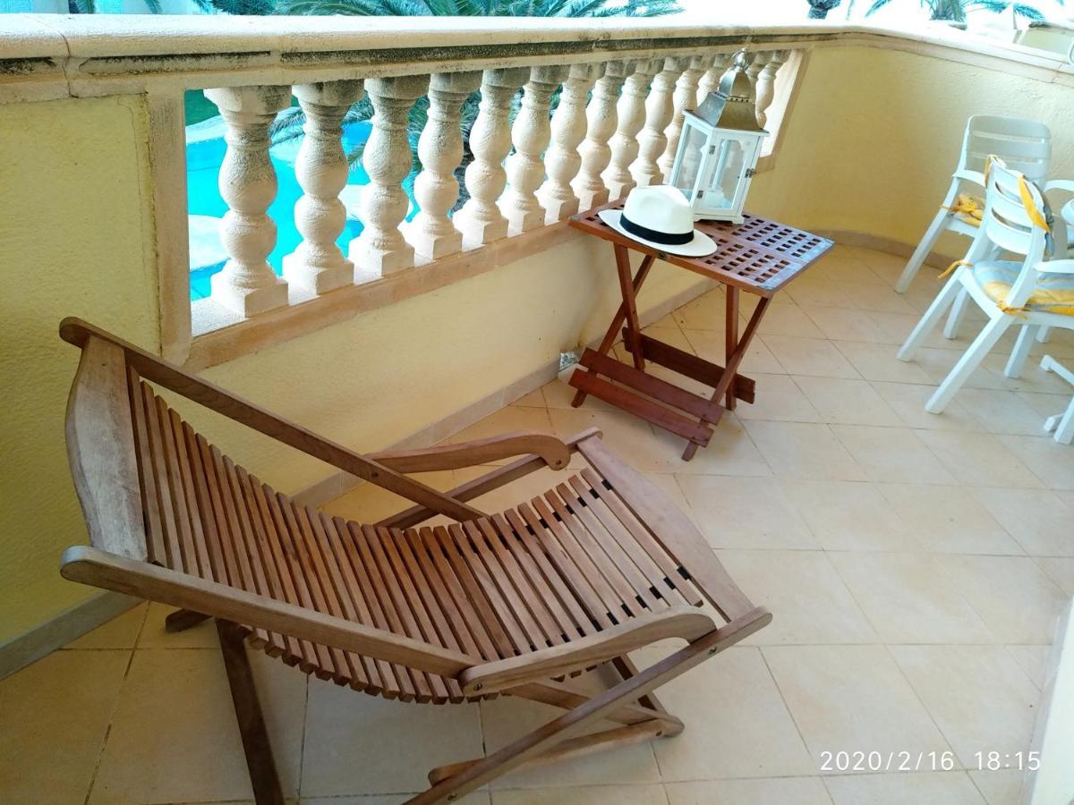 Estupendo Apartamento En Primera Linea De Playa Y Con Vistas Al Mar Дения Екстериор снимка