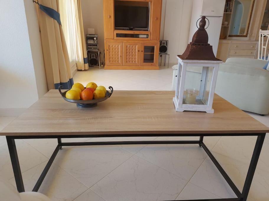 Estupendo Apartamento En Primera Linea De Playa Y Con Vistas Al Mar Дения Екстериор снимка